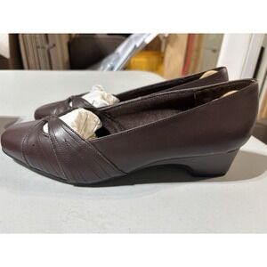 Mushrooms Shoe Womens 9.5M Brown Heel Dress Shoes
